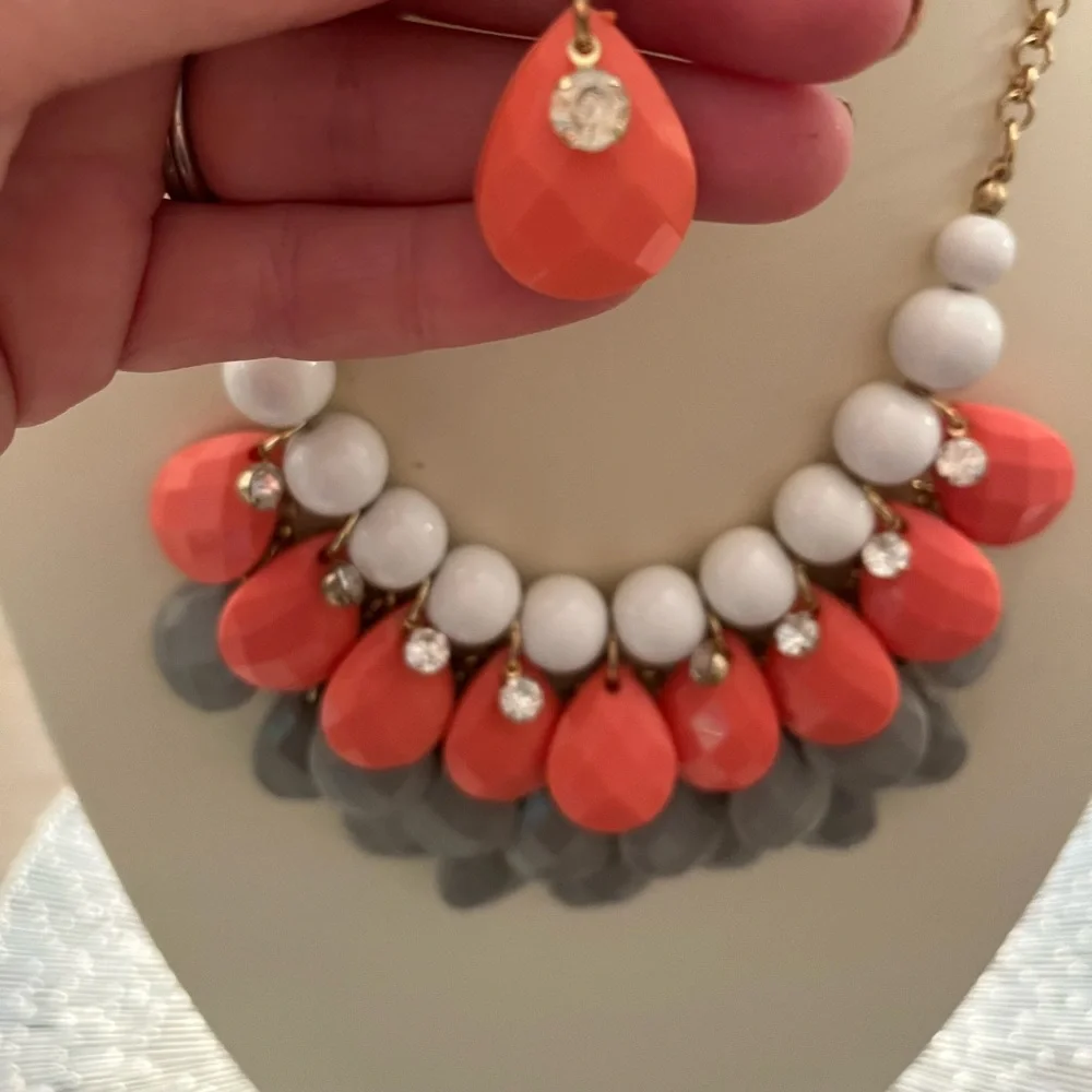 Boutique Elegant Coral and White Necklace Set
